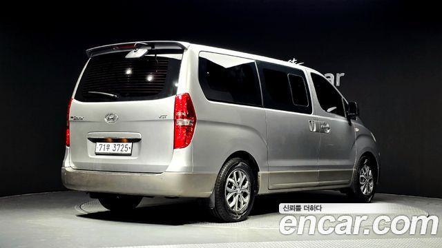 Hyundai Starex 11-Seater Wagon Modern Special — пробег 126 075 км — фото 2 из 5