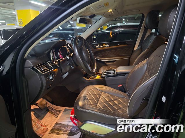 Mercedes-Benz GLS-Class GLS500 4MATIC — пробег 39 000 км — фото 5 из 5