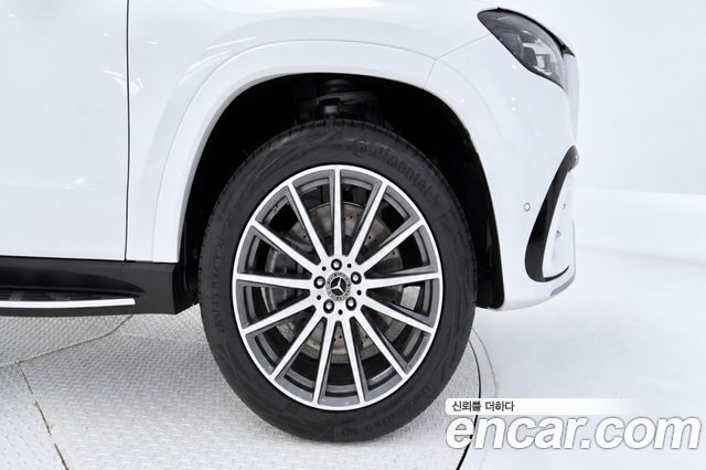 Mercedes-Benz GLS-Class GLS450d 4MATIC — пробег 1 368 км — фото 5 из 5
