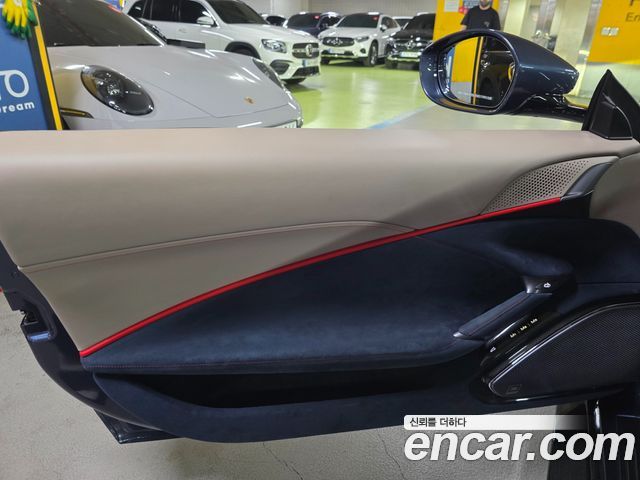 Ferrari Roma из Кореи Encar