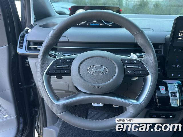 Hyundai Staria 4WD Lounge 7-Seater Inspiration — пробег 8 951 км — фото 5 из 5