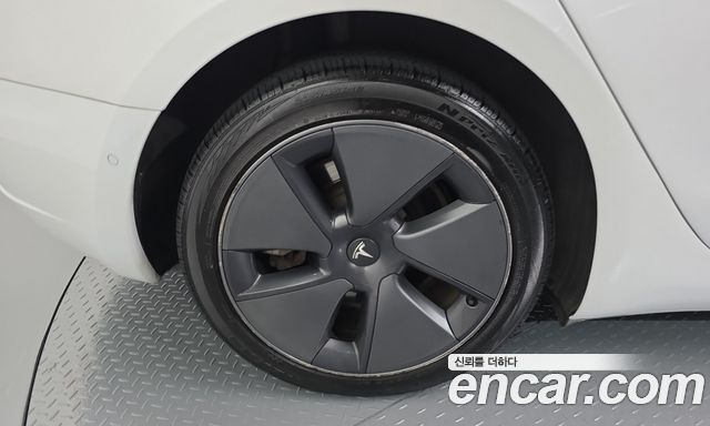 Tesla Model 3 Long Range AWD — пробег 60 318 км — фото 5 из 5