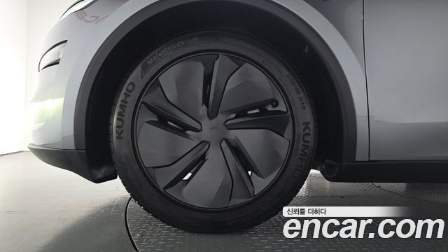 Tesla Model Y Long Range AWD — пробег 14 618 км — фото 5 из 5