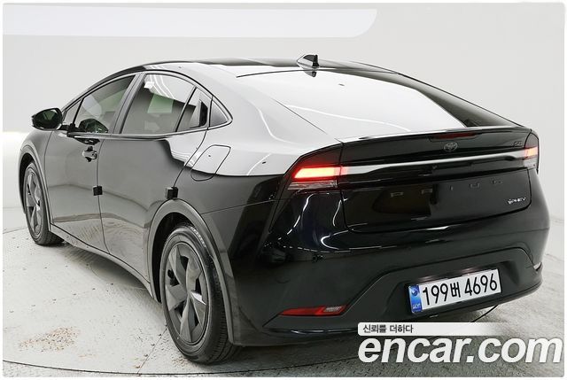 Toyota Prius из Кореи Encar