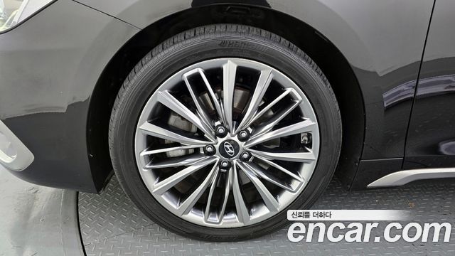 Hyundai Grandeur 3.3 Celebrity — пробег 154 166 км
