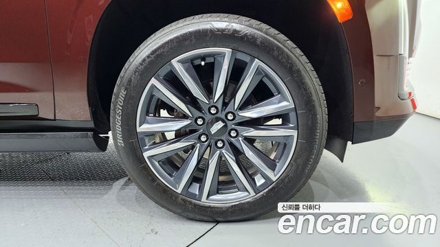 Cadillac Escalade 6.2 ESV ESV Sports Platinum — пробег 44 952 км