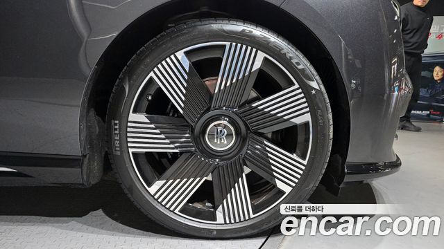 Rolls-Royce Spectre Coupe — пробег 5 324 км