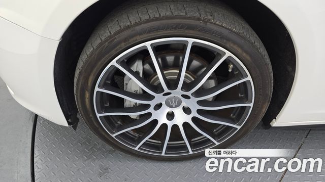 Maserati Ghibli 3.0 3rd — пробег 97 633 км