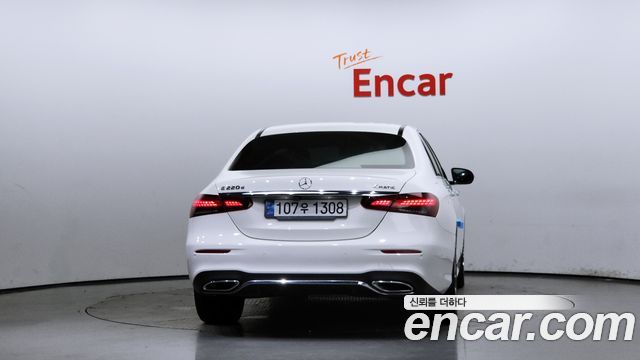 Mercedes-Benz E-Class из Кореи Encar