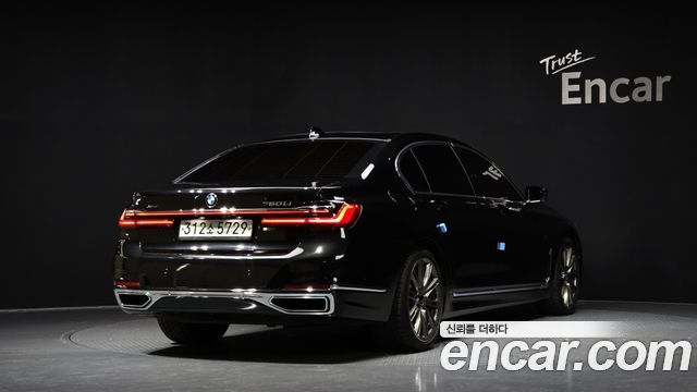 BMW 7-Series 750Li xDrive Design Pure Excellence Prestige — пробег 105 860 км — фото 2 из 5