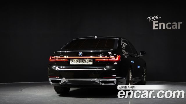 BMW 7-Series 750Li xDrive Design Pure Excellence Prestige — пробег 105 860 км — фото 4 из 5