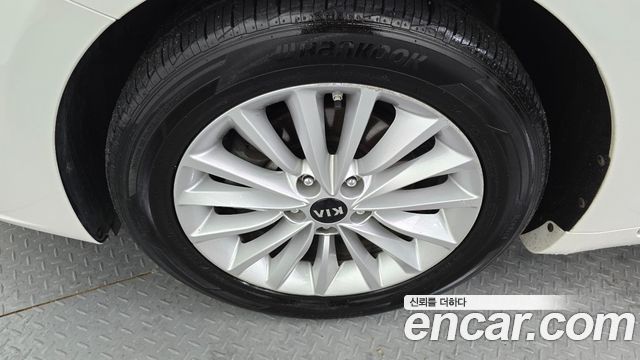 Kia K7 из Кореи Encar