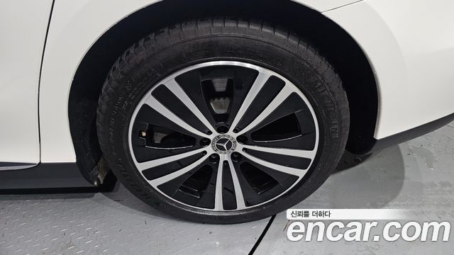 Mercedes-Benz EQE из Кореи Encar