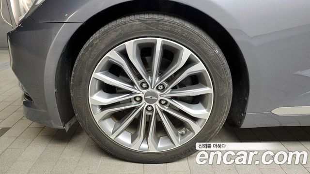 Hyundai Genesis из Кореи Encar
