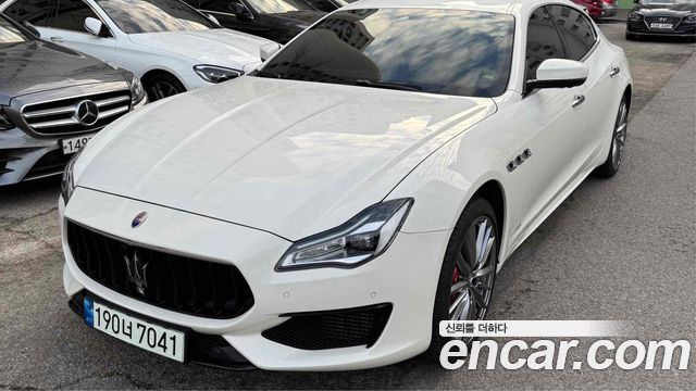 Maserati Quattroporte из Кореи Encar