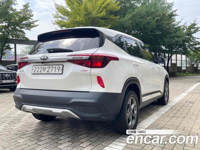 Kia Seltos из Кореи Encar