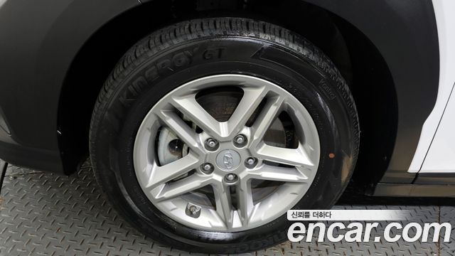 Hyundai Kona из Кореи Encar