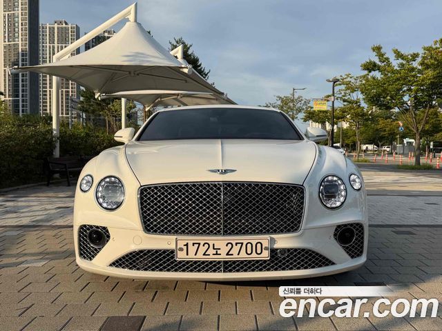Bentley Continental 4.0 GT Azure — пробег 8 800 км — фото 3 из 5