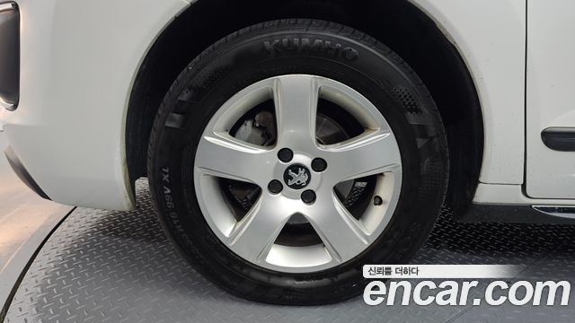 Peugeot 3008 1.6 e-HDi First Generation — пробег 156 417 км