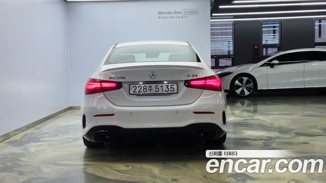 Mercedes-Benz A-Class AMG A35 S AMG 4MATIC Sedan — пробег 100 км
