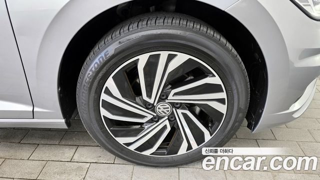 Volkswagen Jetta 1.4 TSI Prestige — пробег 16 476 км