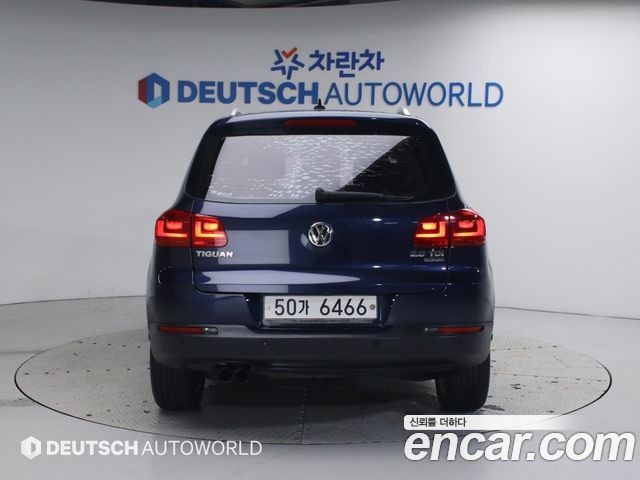 Volkswagen Tiguan 2.0 TDI  Premium 5N — пробег 201 279 км