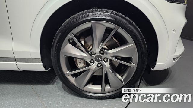 Genesis GV70 из Кореи Encar