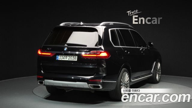 BMW X7 xDrive 40d Design Pure Excellence 6-Seater — пробег 148 606 км — фото 2 из 5