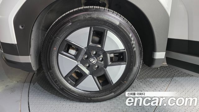 Hyundai Santafe HEV 1.6 4WD Prestige — пробег 33 241 км