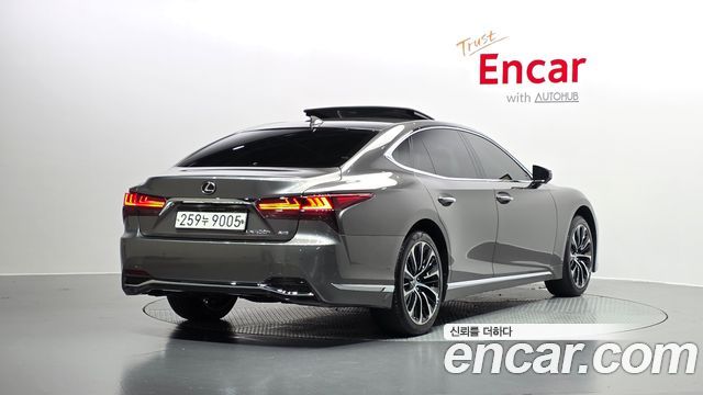 Lexus LS из Кореи Encar