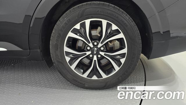 Kia Carnival 9-Seater Noblesse — пробег 133 013 км