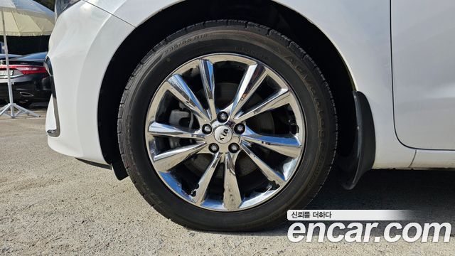 Kia Carnival 9-Seater Prstige — пробег 134 157 км