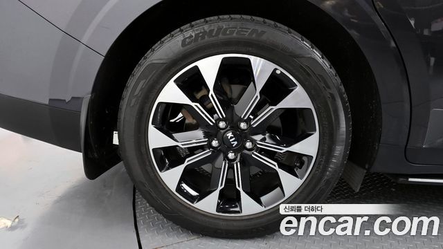Kia Carnival 7-Seater Signature — пробег 60 905 км