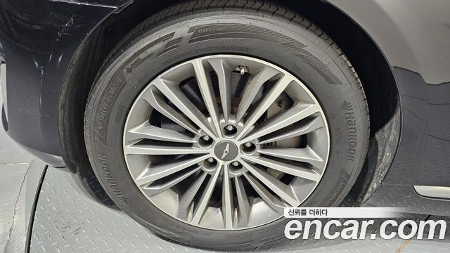 Genesis EQ900 3.8 GDI AWD Luxury — пробег 257 263 км