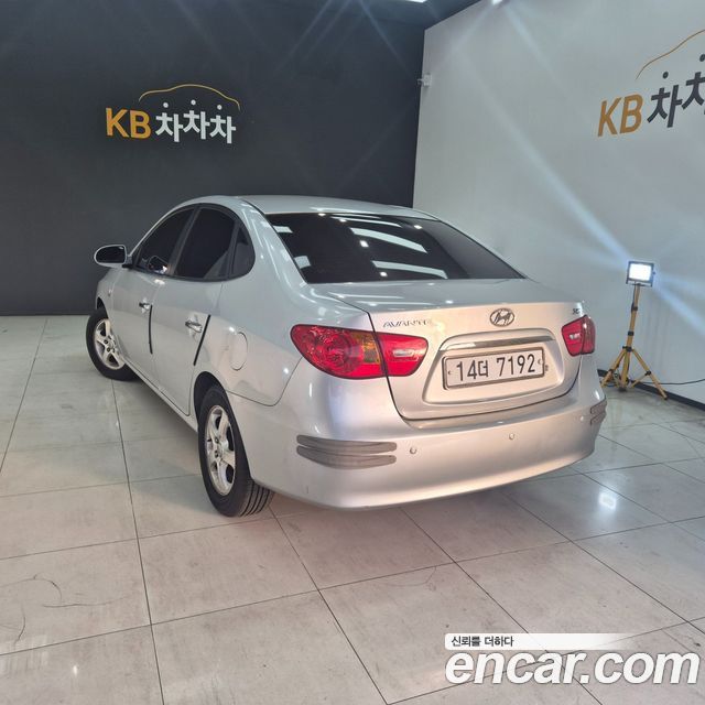Hyundai AVANTE 1.6 VVT S16 LUXURY — пробег 145 842 км