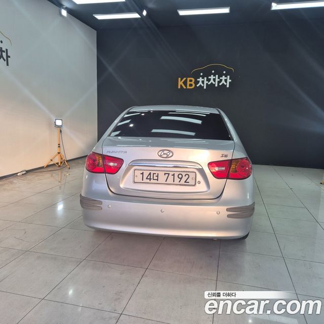 Hyundai AVANTE 1.6 VVT S16 LUXURY — пробег 145 842 км