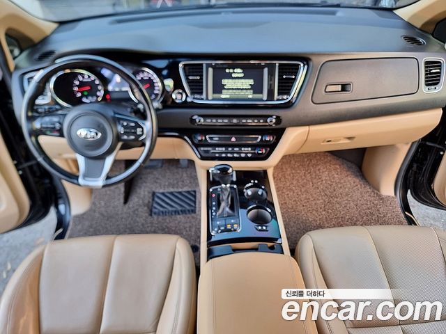 Kia Carnival из Кореи Encar
