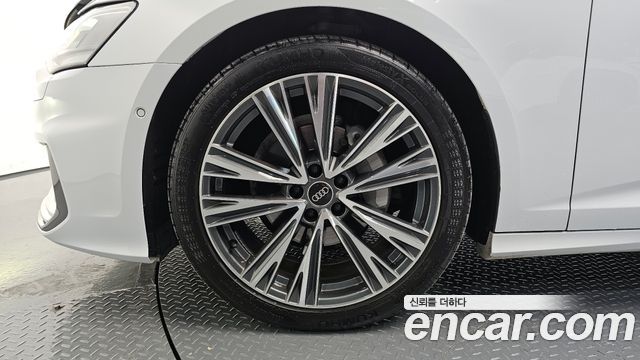 Audi A6 40 TDI Quattro Premium — пробег 49 078 км