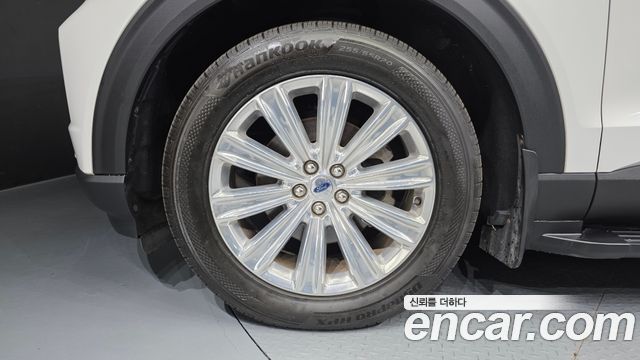 Ford Explorer 2.3 LimIted 4WD — пробег 41 675 км