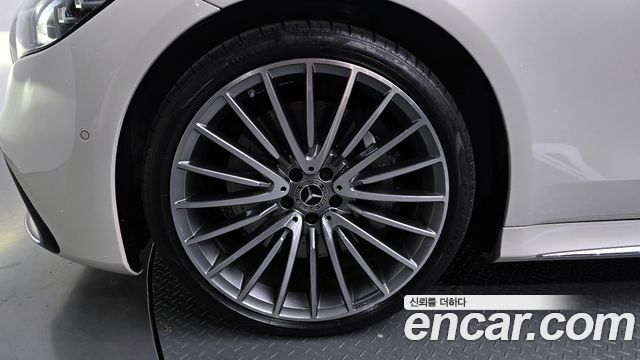Mercedes-Benz S-Class S500L 4MATIC — пробег 24 428 км