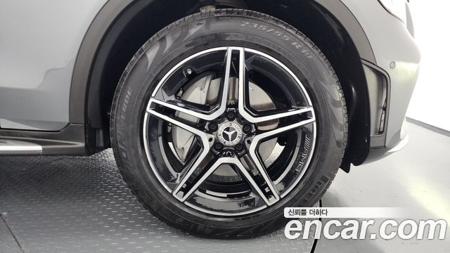 Mercedes-Benz GLC-Class GCL300 4MATIC Coupe — пробег 28 662 км