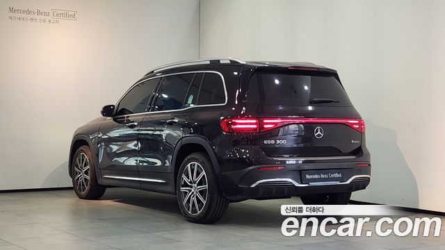 Mercedes-Benz EQB из Кореи Encar