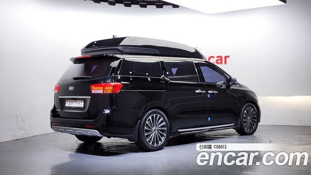 Kia Carnival из Кореи Encar
