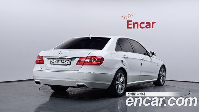 Mercedes-Benz E-Class из Кореи Encar