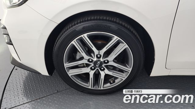 Kia K3 из Кореи Encar
