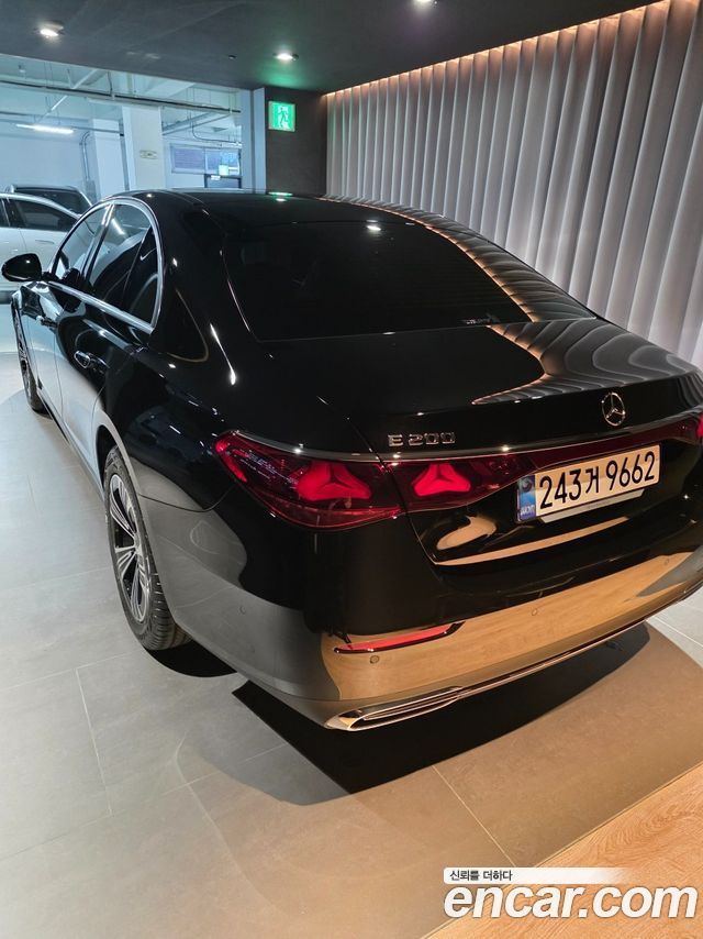 Mercedes-Benz E-Class из Кореи Encar