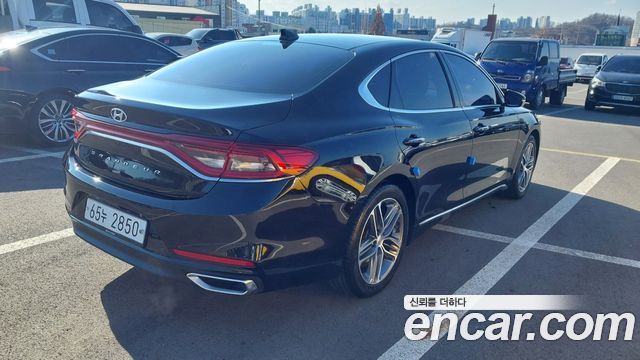 Hyundai Grandeur 2.4 Exclusive Special — пробег 30 568 км — фото 2 из 5