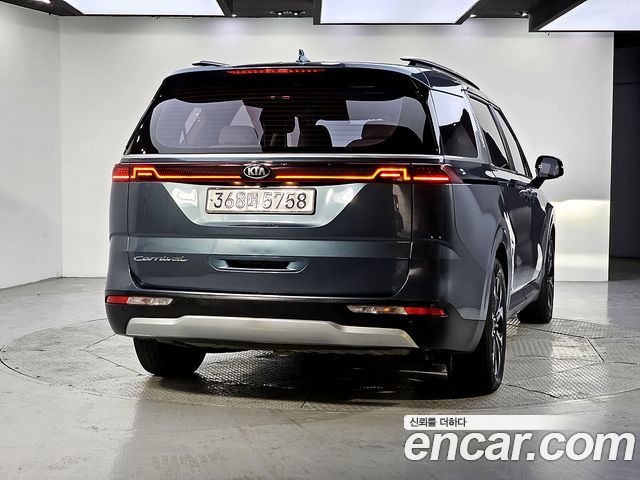 Kia Carnival Diesel 9-Seater Prestige — пробег 106 626 км — фото 3 из 5