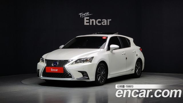 Lexus CT200h из Кореи Encar