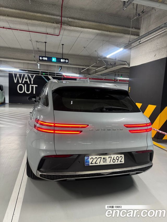 Genesis GV70 из Кореи Encar